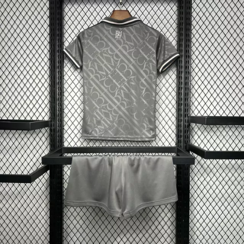 Kit Infantil Real Madrid III - 24 25