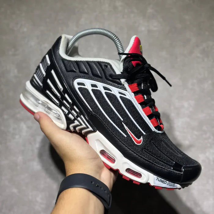 Air Max Plus TN3 "Black White Track Red"