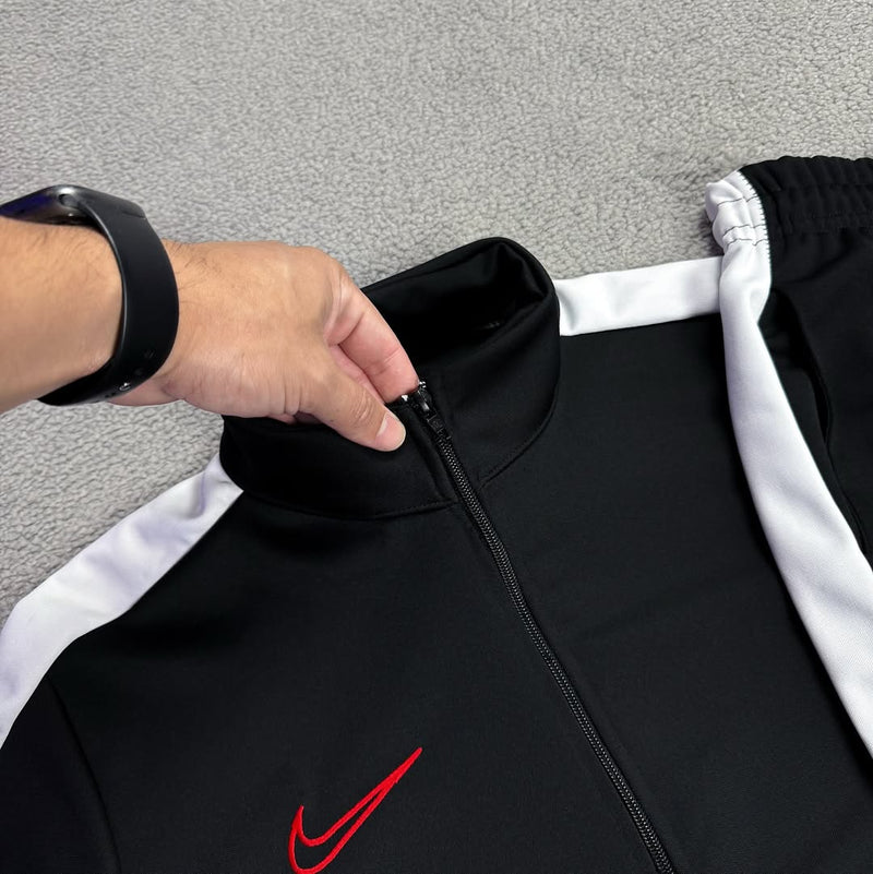 Conjunto NK + Tênis NK TN Plus & Boné