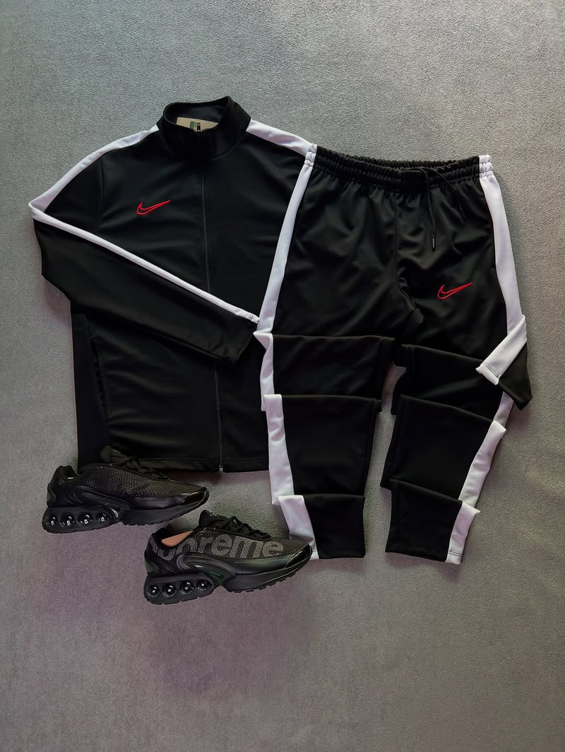 CONJUNTO ACADEMY PRO + Air Max DN supreme
