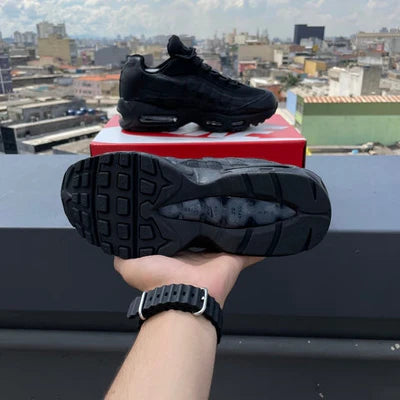 Nike Air Max 95 "Triple Black"