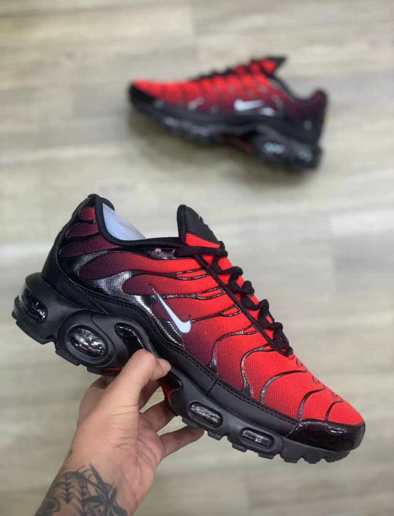 Air Max Plus TN 1 "Deadpool"