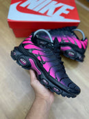 Air Max Plus TN 1 "Black & Hyper Pink"