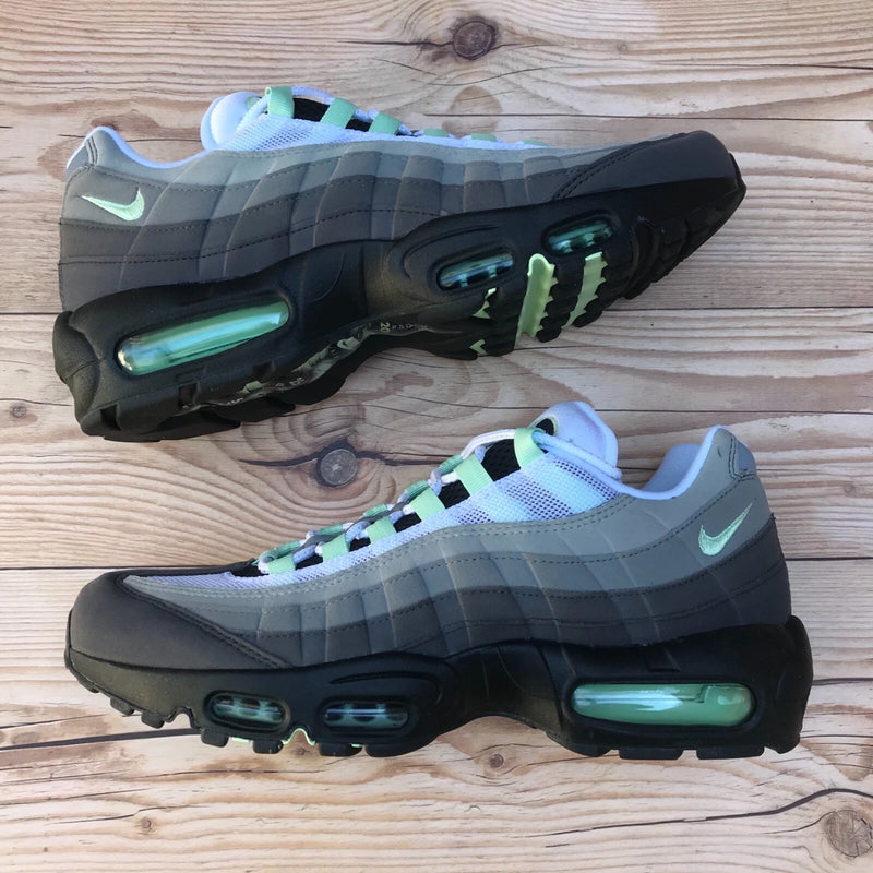 Nike Air Max 95 "Hyper Turquoise"